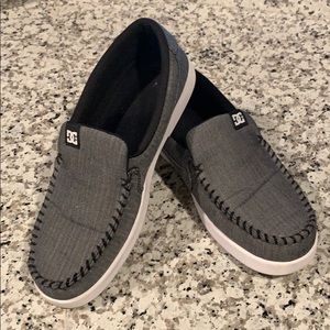 DC SLIP-ONS